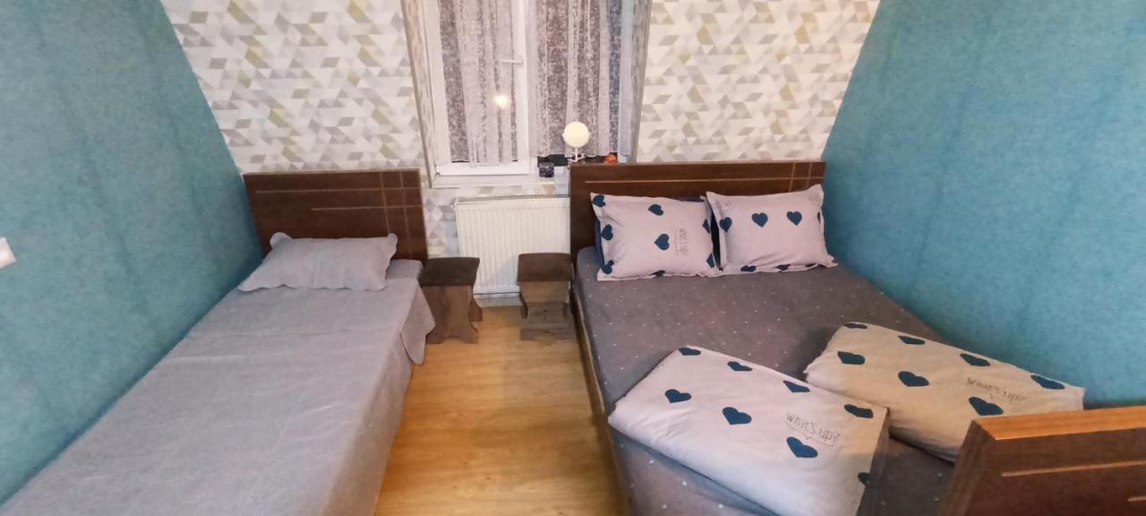 Хостел Rose House Тбилиси Экстерьер фото