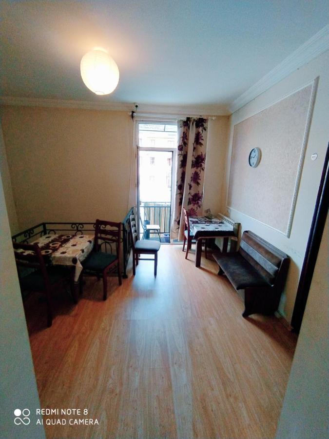 Хостел Rose House Тбилиси Экстерьер фото