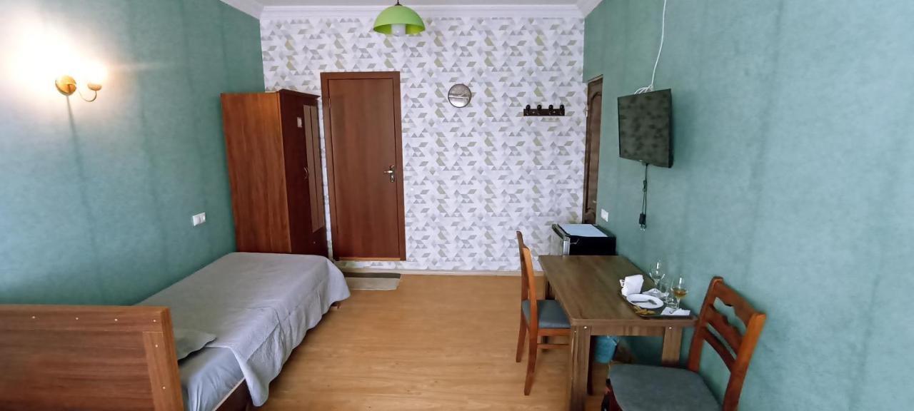 Хостел Rose House Тбилиси Экстерьер фото